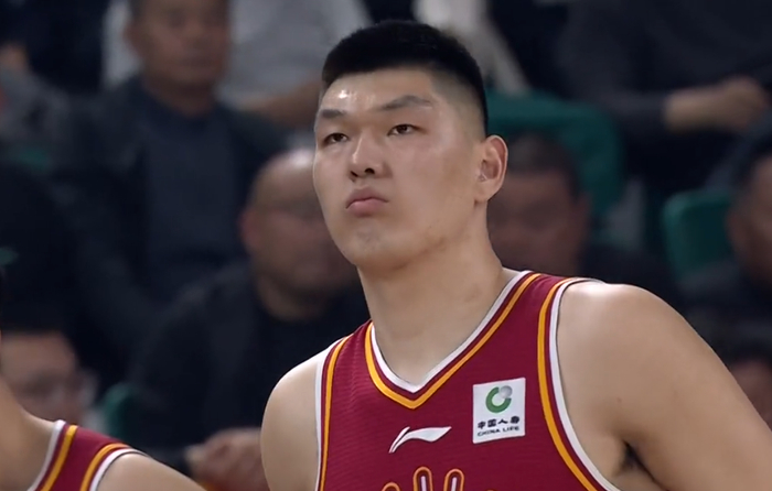 CBA常规赛两起恶意伤人事件引争议 裁判失职遭球