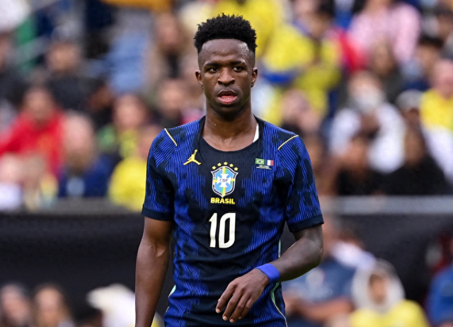 巴西1-2负于法国，维尼修