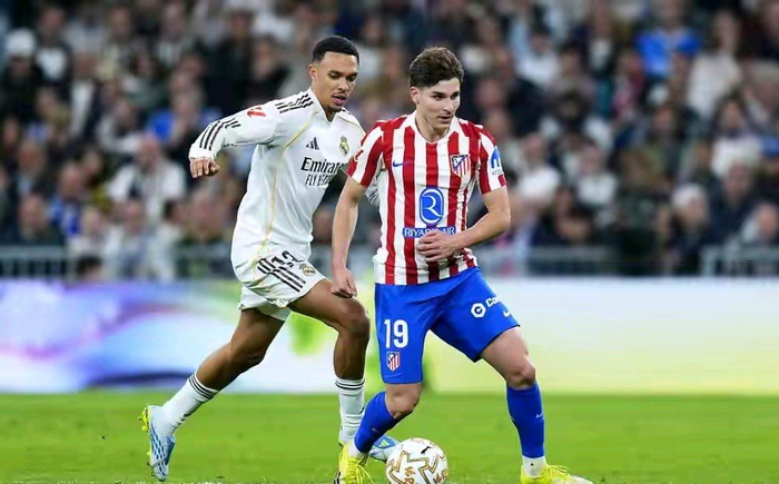 巴萨对阿尔瓦雷斯转会持观望态度 马竞坚持800