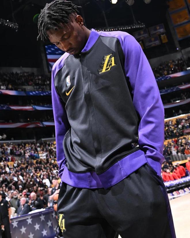 火箭4年5270万签约芬尼史密斯，表现暴跌成战绩拖