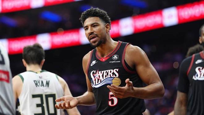 76人逆转魔术晋级季后赛 格莱姆斯低迷成关键因