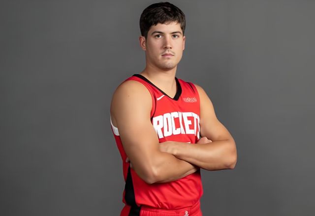 湖人火箭季后赛首轮备战：伤病隐患与战术博弈