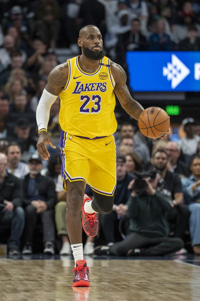 约基奇冲击历史三双王座 威少时代或终结