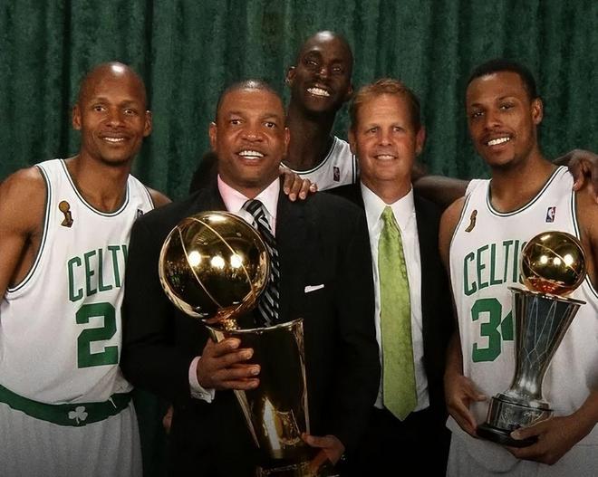 64岁名帅里弗斯宣布退役遭雄鹿拒绝，转任顾问引