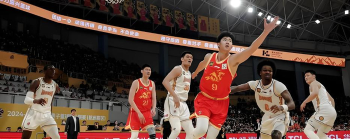 CBA常规赛收官战：上海登顶深圳爆冷四川创历史