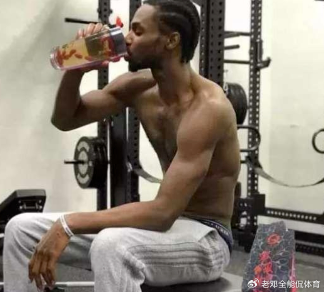 NBA球星P图恶搞事件：易建联肌肉图引热议